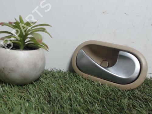 Used Front right interior door handle RENAULT MODUS / GRAND MODUS (F/JP0_) 1.5 dCi (FP0D, JP0D) (82 hp) 25393634
