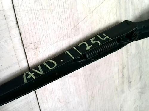 Front windshield wiper arm VOLVO C30 (533) 2.0 D | BP27666566C143