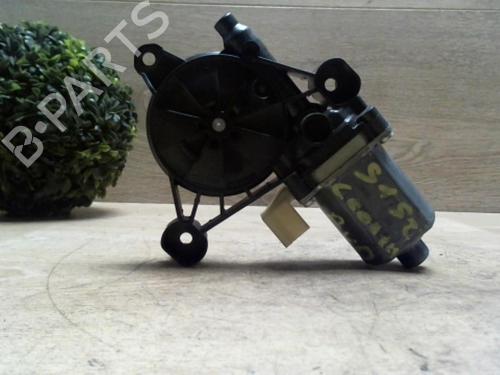 Rudehejsemotor forskærm højre SEAT LEON (5F1) 2.0 TDI (150 hp) 29388840