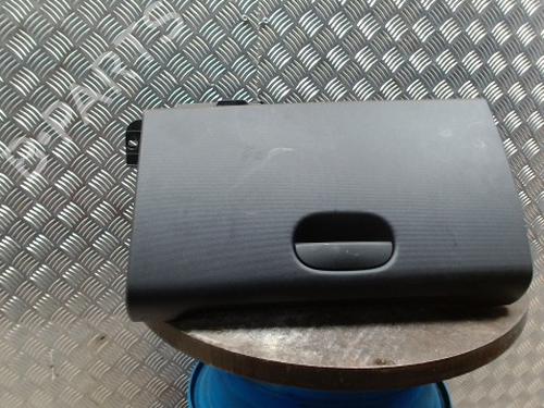 Used Glove box Glove box RENAULT TWINGO III (BCM_, BCA_) 1.0 SCe 70 (71 hp) 33469925 33469925