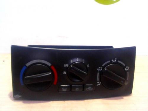 Commande Chauffage MITSUBISHI SPACE STAR MPV (DG_A) 1.3 16V (DG1A) (86 hp) 25392489