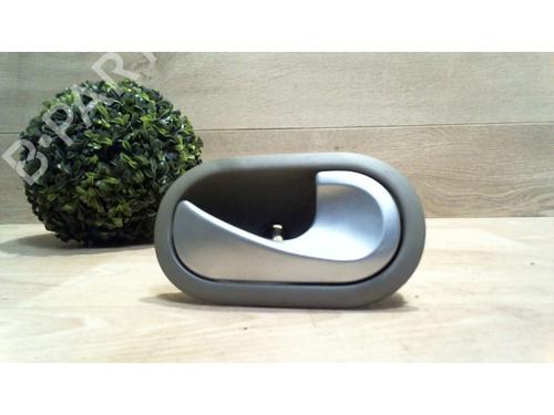 Used Front right interior door handle RENAULT CLIO III (BR0/1, CR0/1) 1.5 dCi (BR17, CR17) (86 hp) 25402116