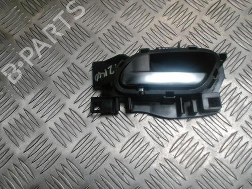 Used Front left interior door handle PEUGEOT 208 I (CA_, CC_) 1.6 HDi (92 hp) 31228188