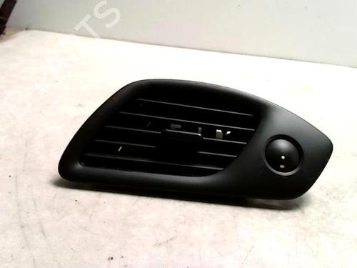 Used Air vent RENAULT SCÉNIC III (JZ0/1_) 1.5 dCi (106 hp) 25428224