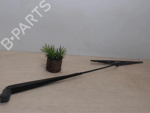 Used Front windshield wiper arm ALFA ROMEO 159 (939_) 2.4 JTDM (939AXD12, 939AXD1B) (200 hp) 25390834