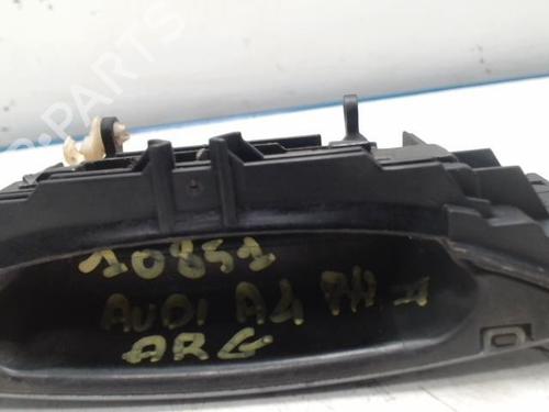 Used Rear left exterior door handle AUDI A4 B7 (8EC) 2.0 TDI 16V (140 hp) 28609231