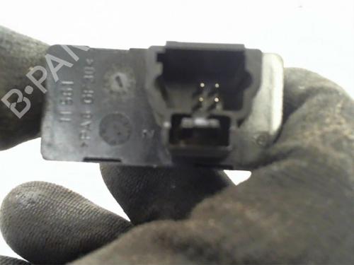 Right rear window switch PEUGEOT 407 (6D_) 2.0 HDi 135 (6DRHRH, 6DRHRE, 6DRHRG, 6DRHRJ) | BP25415307I28 