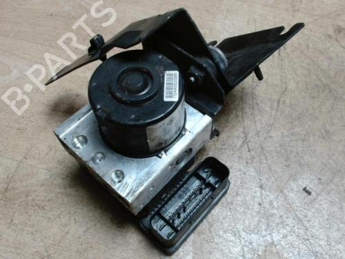 Used ABS pump RENAULT MEGANE II (BM0/1_, CM0/1_) 1.9 dCi (131 hp) 28800175