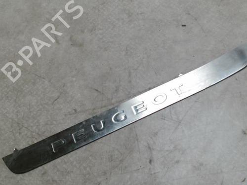 Used Step PEUGEOT 5008 (0U_, 0E_) 2.0 HDi (163 hp) 31229158