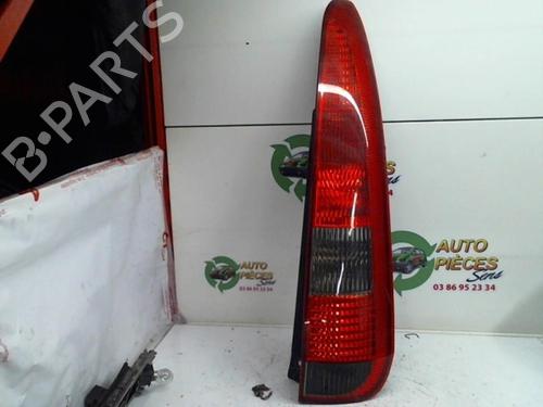 Used Right taillight Right taillight 25410032 25410032