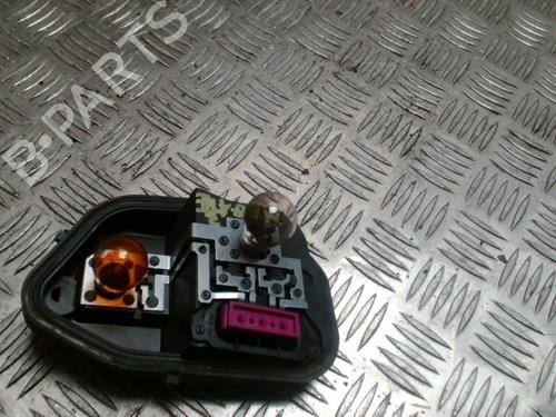 Luce targa RENAULT MEGANE III Hatchback (BZ0/1_, B3_) 1.2 TCe (BZ2B, BZ11) (116 hp) 31357614