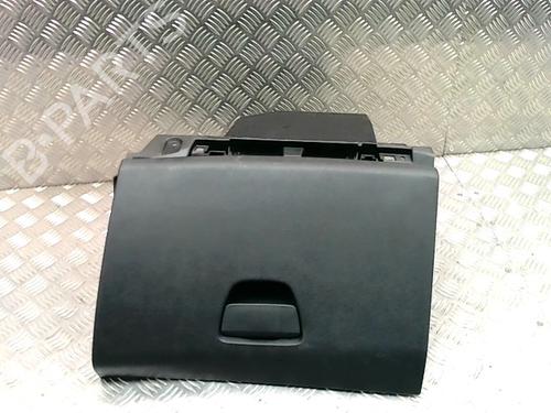 Used Glove box PEUGEOT 208 I (CA_, CC_) 1.2 THP 110 (110 hp) 31121824