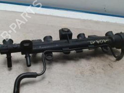 Used Injection rail PEUGEOT 306 Hatchback (7A, 7C, N3, N5) 1.4 (75 hp) 28173361