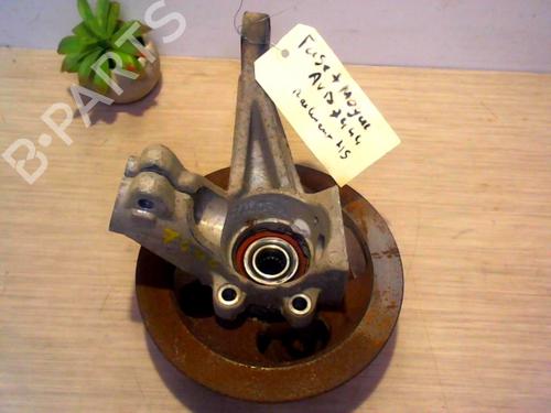 Used Right front steering knuckle TOYOTA YARIS (_P13_) 1.5 Hybrid (NHP130_, NHP130) (101 hp) 25415157