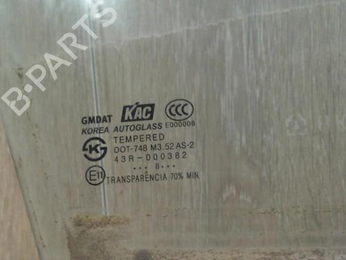 Vetro anteriore destro CHEVROLET LACETTI (J200) 2.0 D (121 hp) 31222784