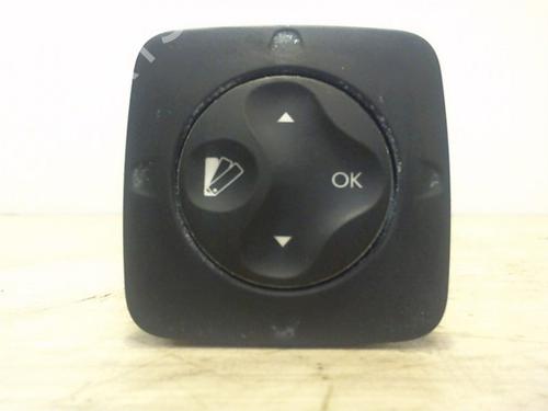 Used Switch RENAULT SCÉNIC III (JZ0/1_) 1.6 dCi (JZ00, JZ12) (130 hp) 25415047