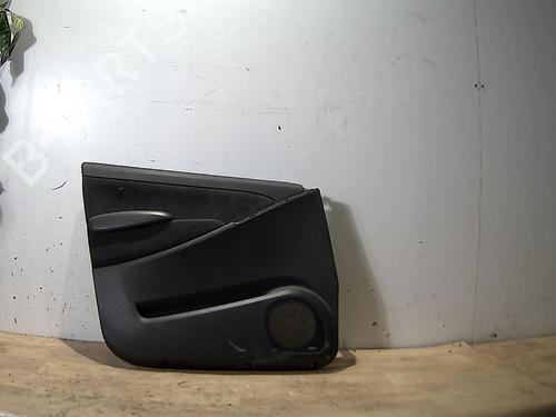 Pannello interno anteriore sinistro LANCIA MUSA (350_) 1.3 D Multijet (350.AXB11, 350.AXB1A) (70 hp) 25401881