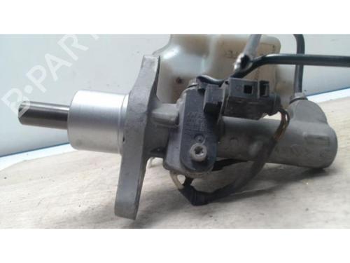 Brake master cylinder VW TOURAN (1T1, 1T2) 2.0 TDI | BP25421674M77