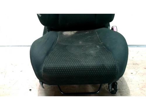 Right front seat TOYOTA COROLLA Verso (ZER_, ZZE12_, R1_) 2.2 D-4D (AUR10_, AUR10R) | BP25417044C16 