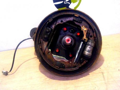 Used Left rear steering knuckle HYUNDAI MATRIX (FC) 1.5 CRDi (102 hp) 25390642