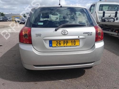 Cockpit TOYOTA COROLLA (_E12_) 1.4 D (NDE120_, NDE120R) | BP26674117C47