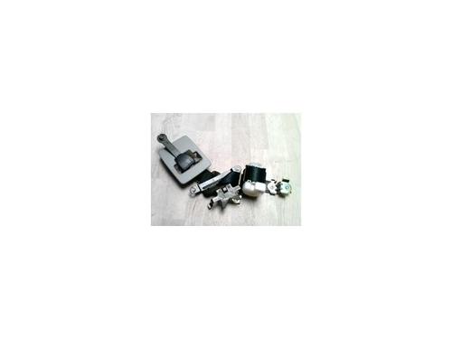 Used Rear center seatbelt TOYOTA COROLLA Verso (ZER_, ZZE12_, R1_) 2.0 D-4D (CUR10_, CUR10R) (116 hp) 25421966