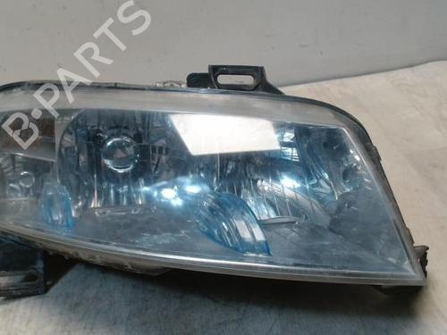 Højre forlygte FIAT STILO (192_) 1.9 JTD (192_XF1A) (80 hp) 25427255