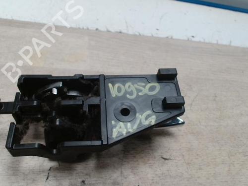 Used Front left interior door handle SUZUKI SWIFT IV (FZ, NZ) 1.3 DDiS (AZG413D, ZC02S, ZC92S) (75 hp) 25422264