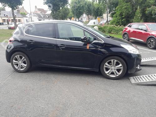 Third brake light PEUGEOT 208 I (CA_, CC_) 1.6 HDi | BP28089675L11 