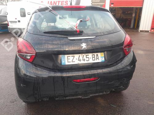 Fuse box PEUGEOT 208 I (CA_, CC_) 1.2 VTi 68 / PureTech 68 | BP27650772E1