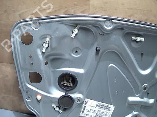 Vindusheismekanisme venstre foran FIAT STILO (192_) 1.9 JTD (192_XF1A) (80 hp) 31225580