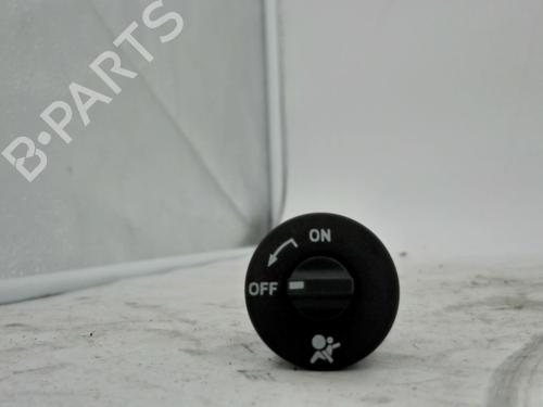 switch-renault-grand-scenic-iii-jz01_-2009-2010-2011-2012-2013-2014-2015-2016-25430908 main image