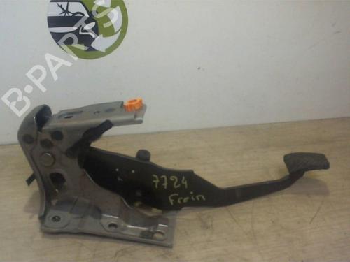 Used Break pedal CITROËN C4 AIRCROSS 1.8 HDi 150 (150 hp) 25388904