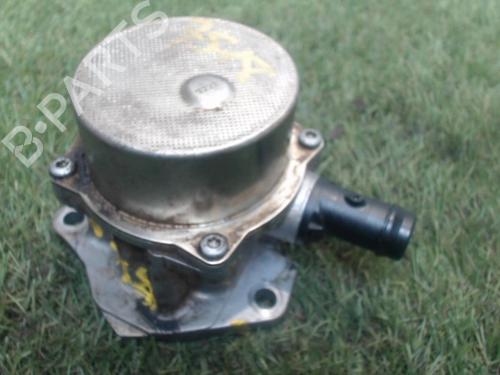 Used Vacuum pump RENAULT KANGOO Express (FC0/1_) 1.5 dCi (FC1E) (68 hp) 25389469