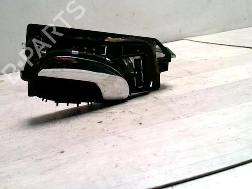 front-left-interior-door-handle-peugeot-307-3ac-2000-2001-2002-2003-2004-2005-2006-2007-2008-2009-2010-2011-2012-25423609 main image