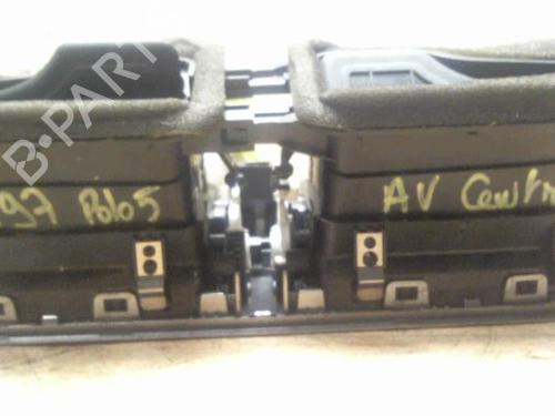 Used Air vent VW POLO V (6R1, 6C1) 1.2 (60 hp) 28721404