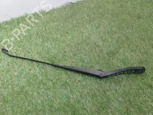 Used Front windshield wiper arm DACIA DUSTER (HS_) 1.5 dCi (HSMC) (107 hp) 25390356