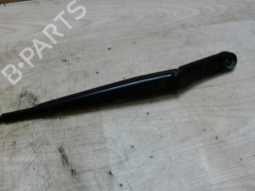 Used Front windshield wiper arm SEAT LEON (5F1) 2.0 TDI (150 hp) 29334955