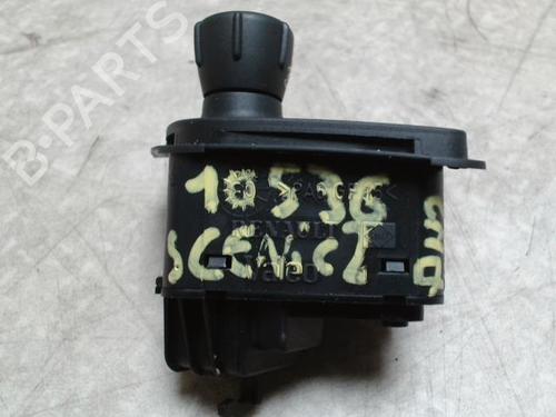 Used Switch RENAULT SCÉNIC II (JM0/1_) 1.5 dCi (JM1E, JM16) (106 hp) 31231675