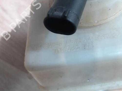 Used Brake master cylinder BMW X3 (E83) xDrive 20 d (177 hp) 25413526