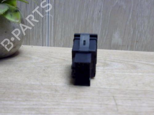 switch-vw-polo-iv-9n_-9a_-2001-2002-2003-2004-2005-2006-2007-2008-2009-2010-2011-2012-2013-2014-25408883 main image