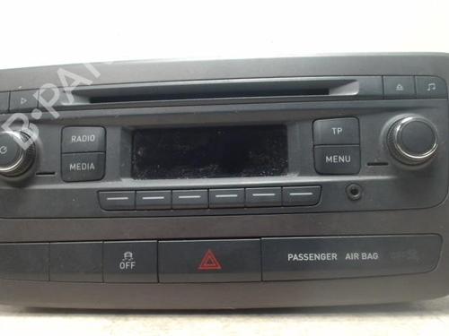 Used Radio SEAT IBIZA IV (6J5, 6P1) 1.6 TDI (90 hp) 28118583