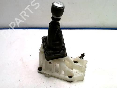 Used Gear lever TOYOTA RAV 4 III (_A3_) 2.2 D 4WD (ALA30_, ALA30R) (136 hp) 25416588