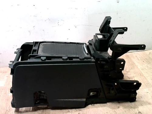Middenconsole PEUGEOT 5008 (0U_, 0E_) 1.6 HDi (112 hp) 31229047
