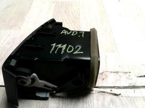 Used Air vent TOYOTA COROLLA Verso (_E12_) 1.6 VVT-i (ZZE121_, ZZE121R) (110 hp) 25425689