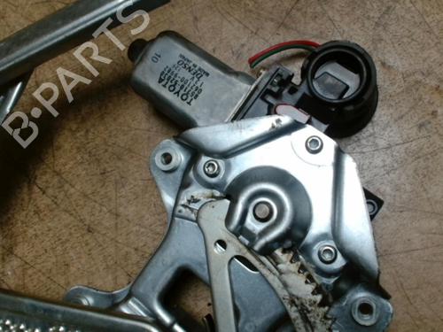 Used Front right window mechanism TOYOTA YARIS (_P1_) 1.4 D-4D (NLP10_, NLP10R) (75 hp) 31233222
