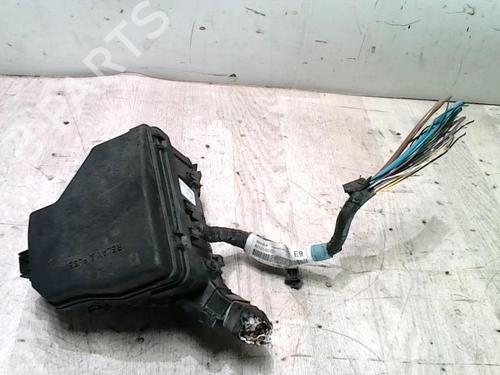 Used Fuse box TOYOTA YARIS (_P13_) 1.4 D (NLP130_, NLP130) (90 hp) 27557793
