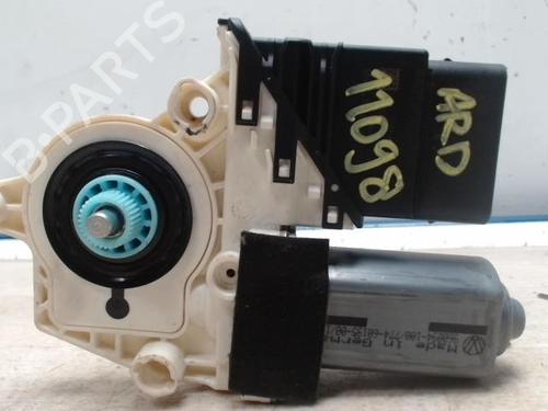 Used Right rear window motor SEAT ALTEA (5P1) 1.9 TDI (105 hp) 28208177