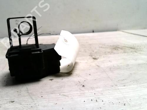 Varmeblæsermodstand PEUGEOT 206 Hatchback (2A/C) 1.4 i (75 hp) 25423587