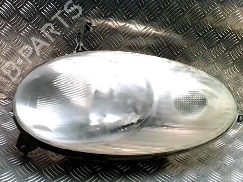 Right headlight NISSAN MICRA III (K12) 1.2 16V | BP26460188C29 